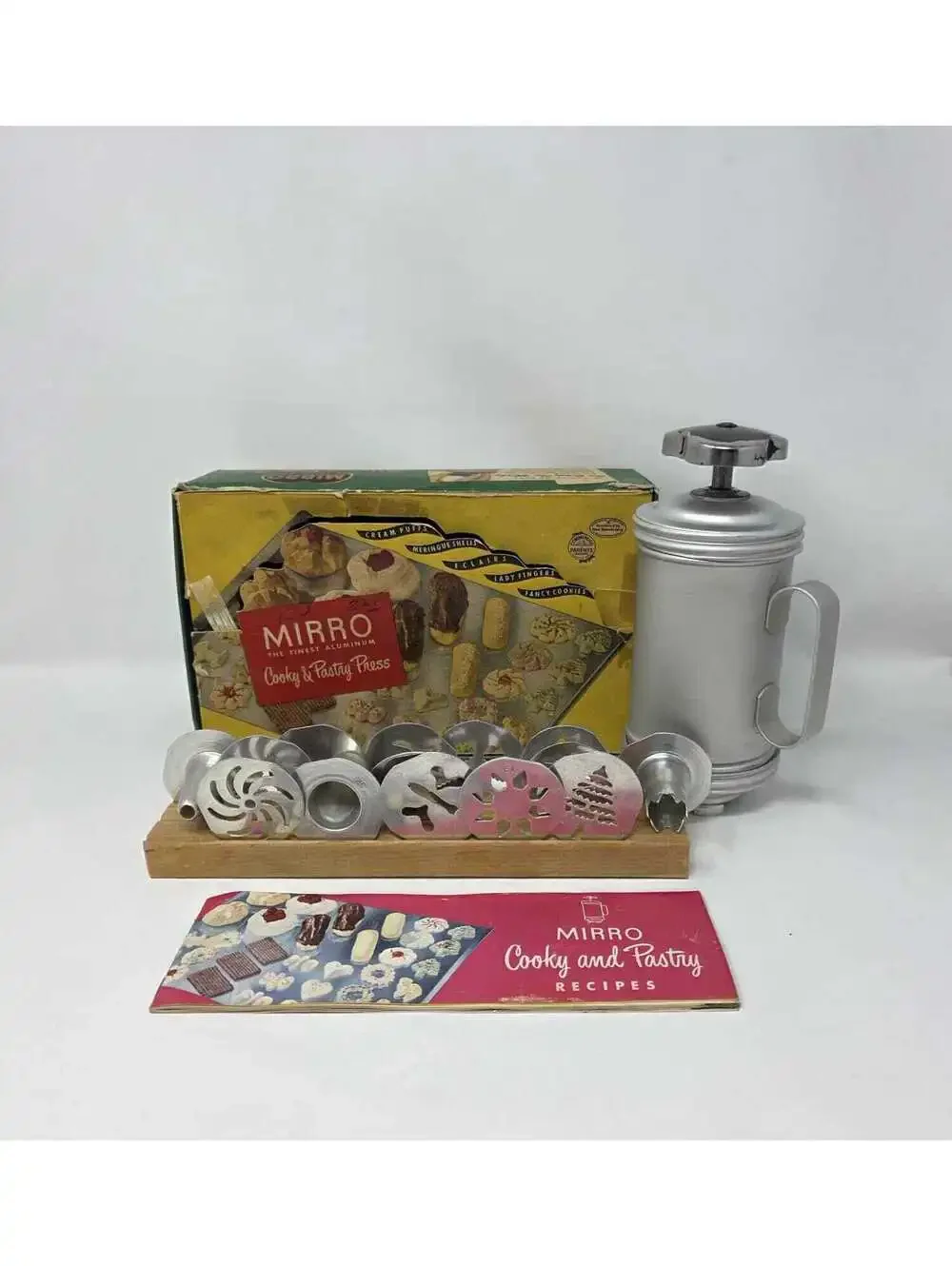 Vintage Mirro Aluminum Cooky Pastry Press 12 Discs Box Instructions Cookie Press